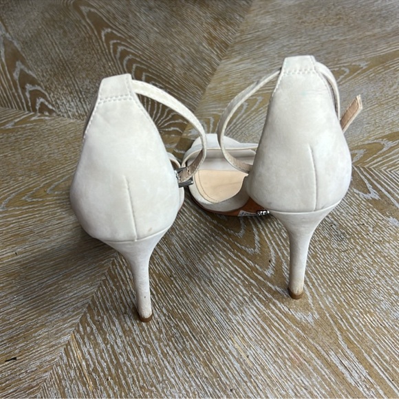 SCHUTZ Cadey Lee Heel in Nobuck Neutral 8 - Picture 9 of 14